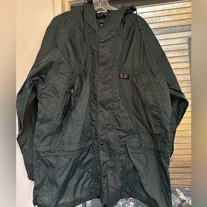Mountain HW Rain Shell